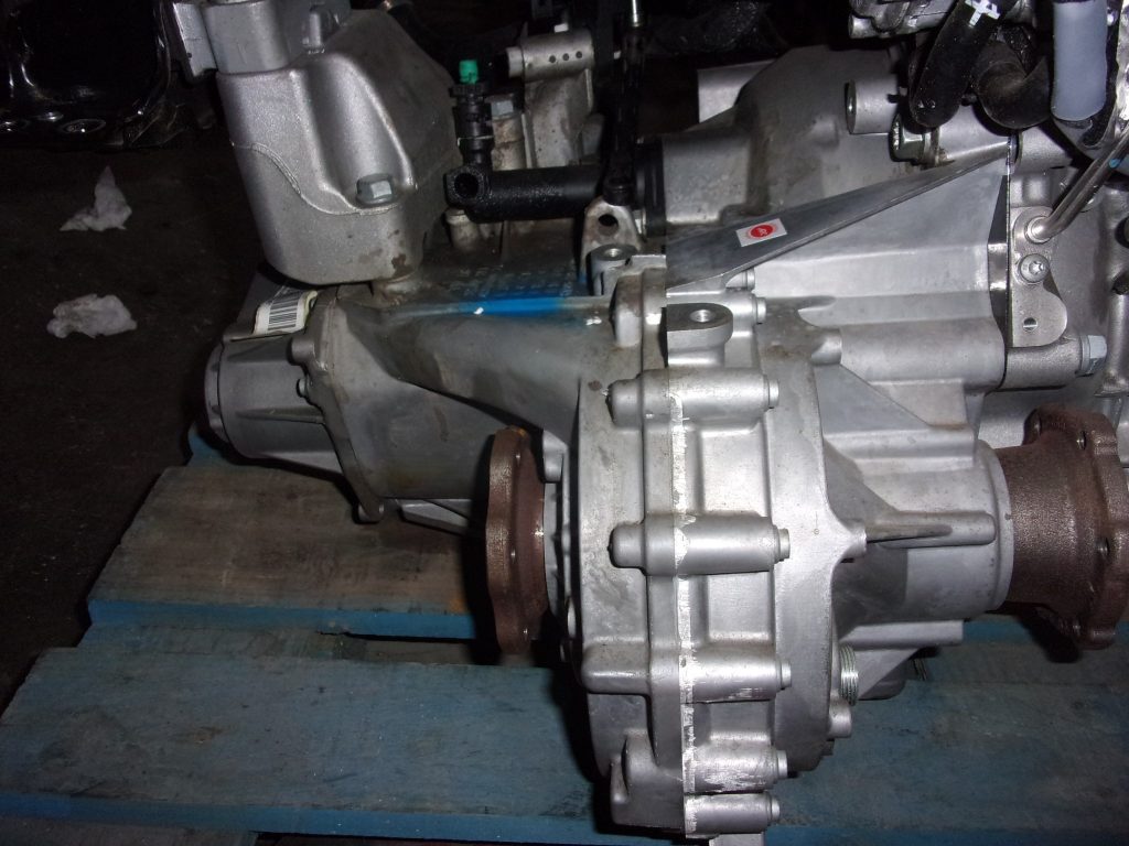 caja de cambios volkswagen t cross 10 tsi m6f ano 2021 1024x768 - Caja de Cambios Volkswagen T-Cross Usn