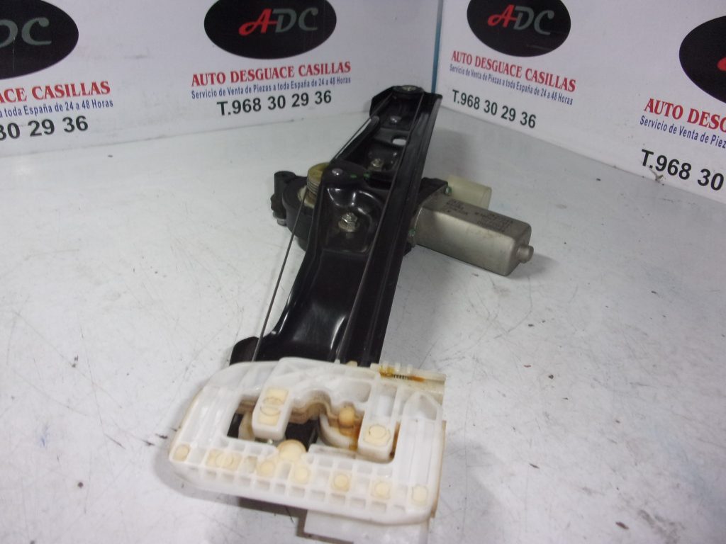 elevalunas trasero derecho bmw 330 d f31 ano 2014 1024x768 - Elevalunas trasero dercho BMW 330 d F31 34000015M09