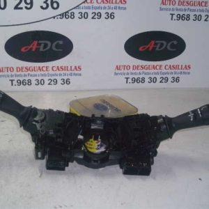 mando de luces e intermitente toyota rav4 20 crdi ano 2013 015 3325017f744 300x300 - Mando de luces e intermitente Toyota RAV4 3325017F744