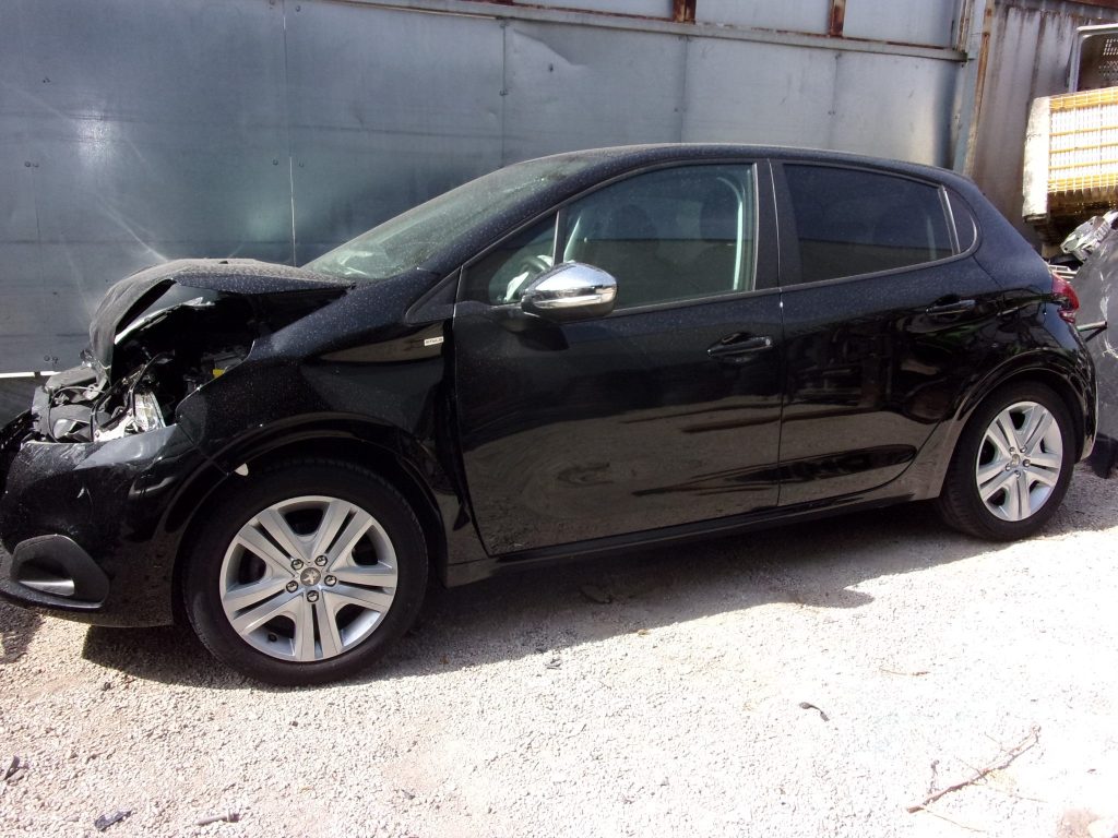 peugeot 208 12 gasolina ano 2018 vehiculo para despiece 1024x768 - Peugeot 208 Vehiculo para despiece HMZ