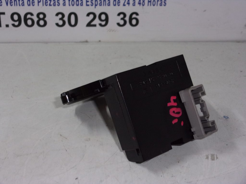 sensor de angulo de direccion toyota rav4 20 crdi ano 2014 1024x768 - Sensor de ángulo de Direccion Toyota Rav4 8924552030